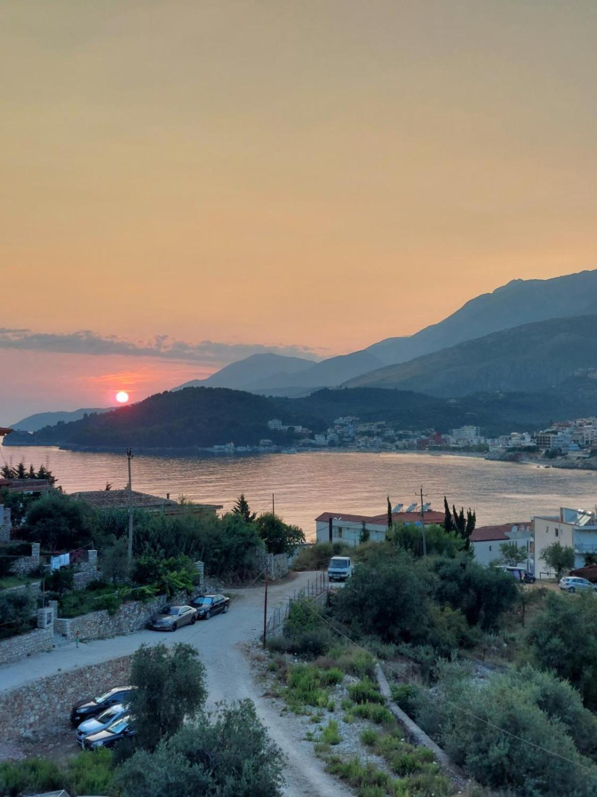Elizabeth Apartments Himare Exterior foto